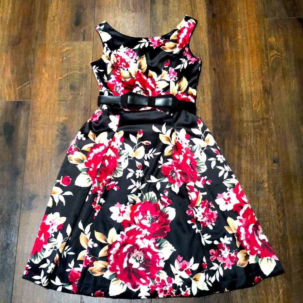 White House Black Market Black Floral Dress with A-Line Skirt, Size 0